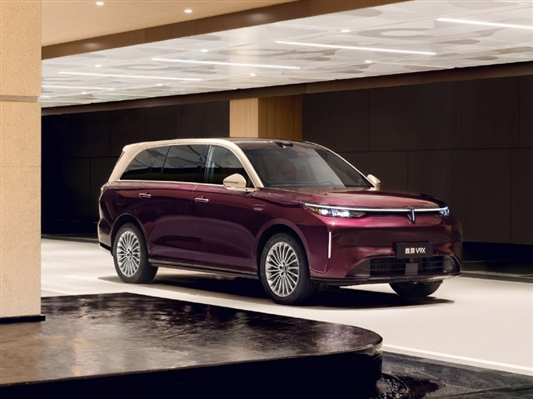 گریت وال موتورز از شاسی‌بلند پرچمدار Wey V8X با برد حرکتی ۱۶۵۹ کیلومتر رونمایی کرد